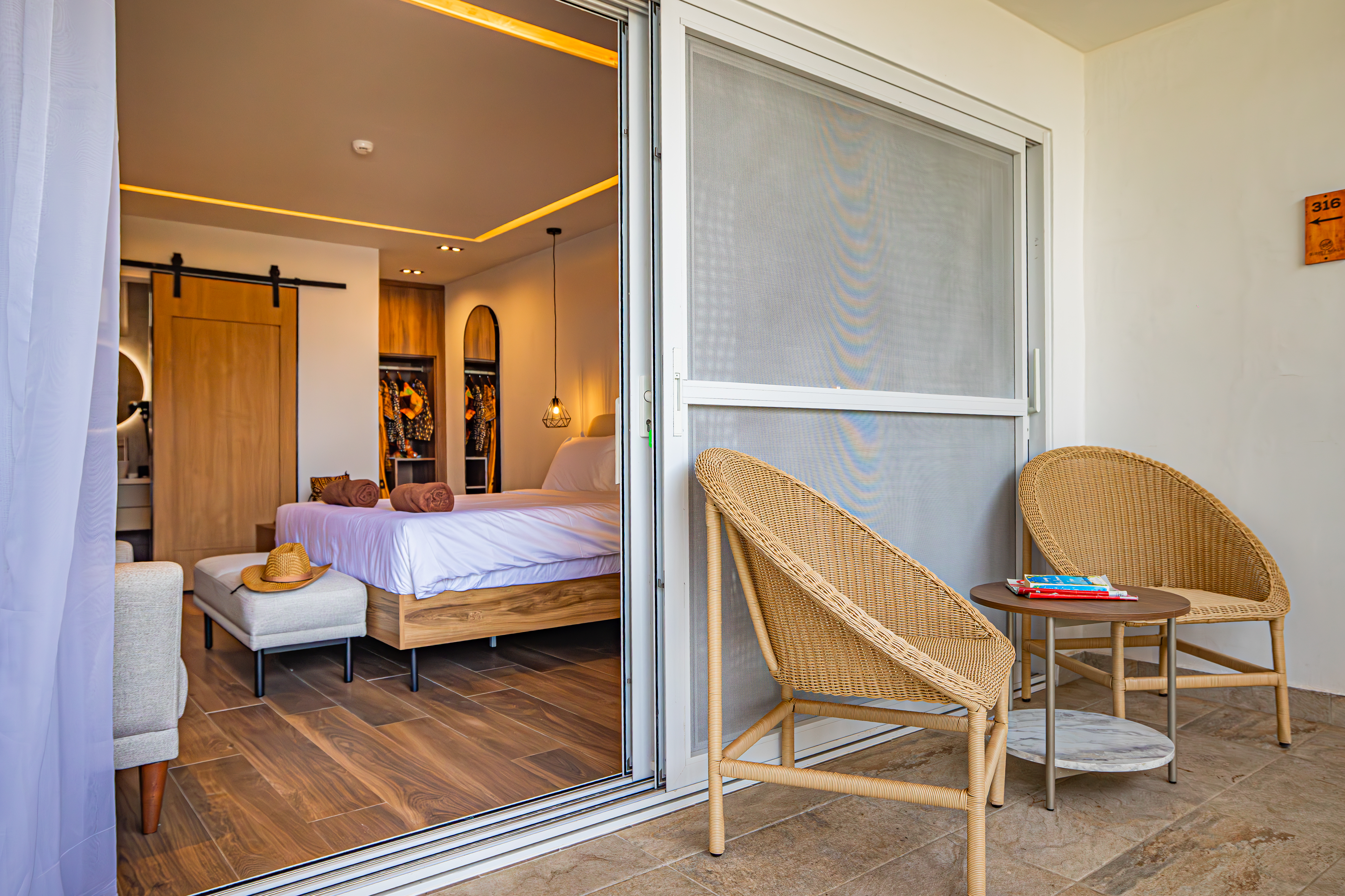 Sunset Beach Hotel - Gallery Image