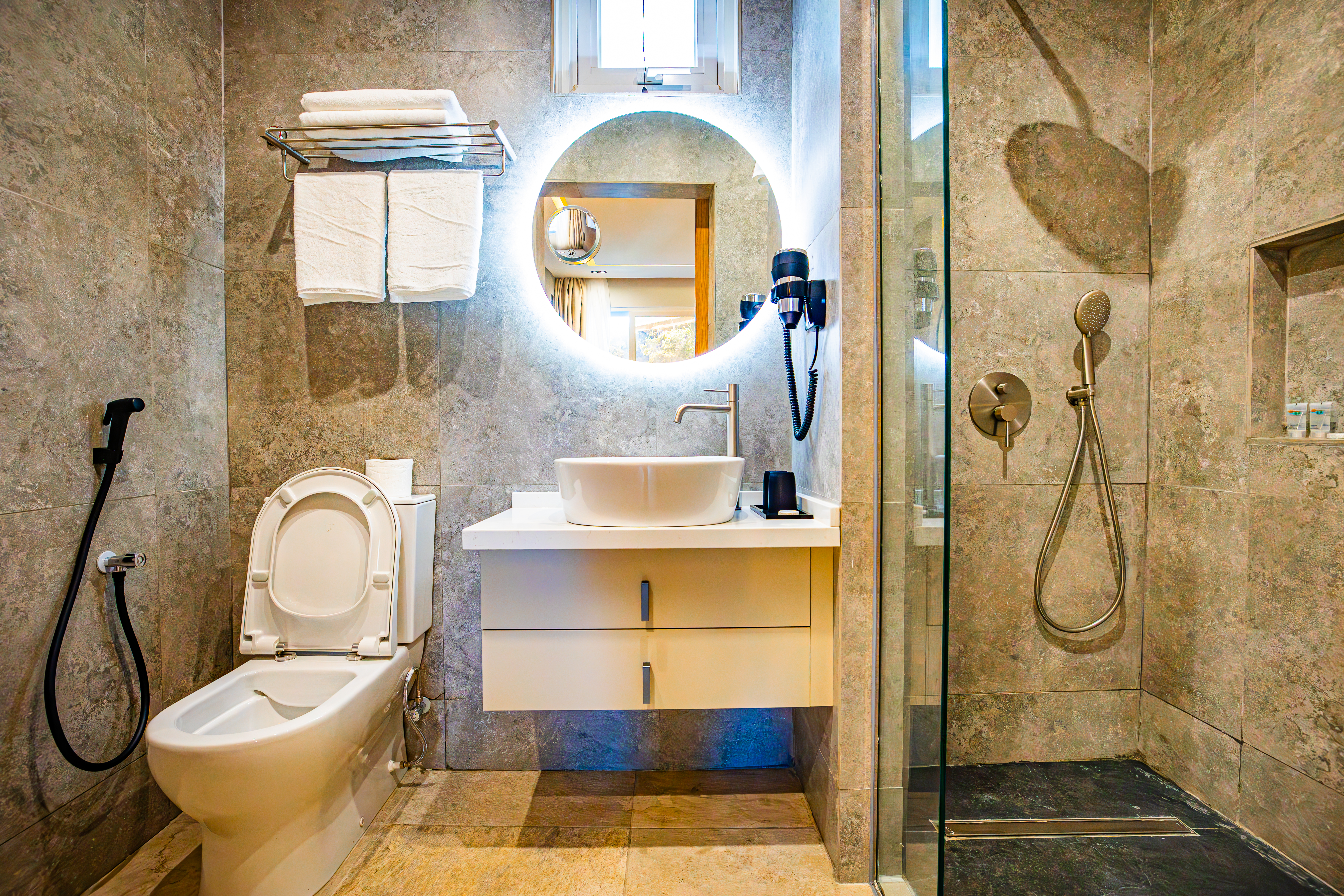 Sunset Beach Hotel - Gallery Image